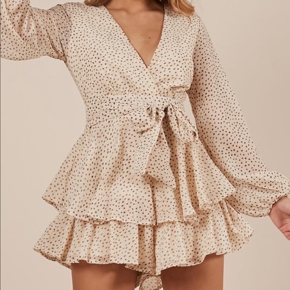 On rotation playsuit in cream - Picture 2 of 10